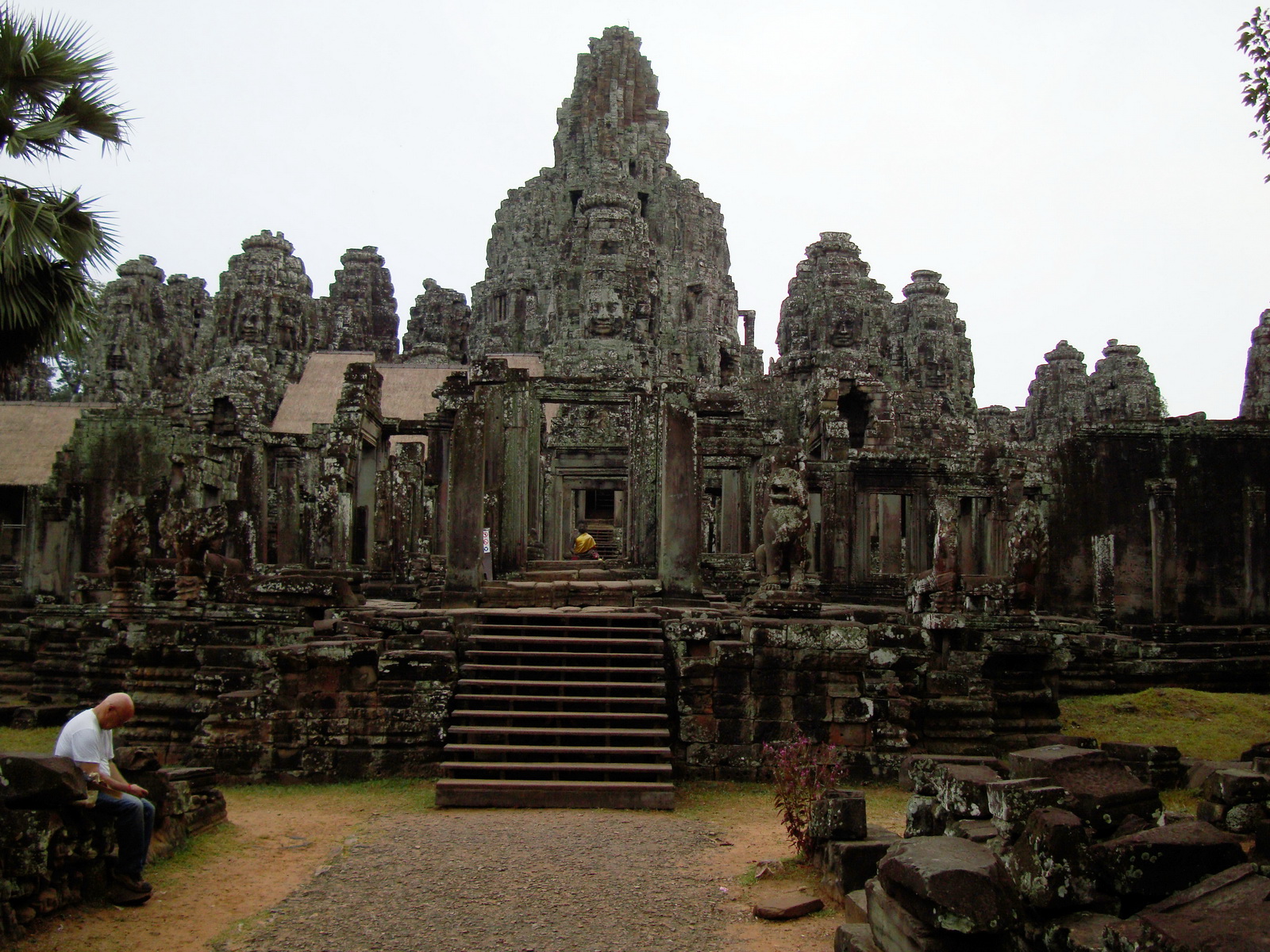Bayon Temple eastern gopura entrance Angkor Jan 2010 03