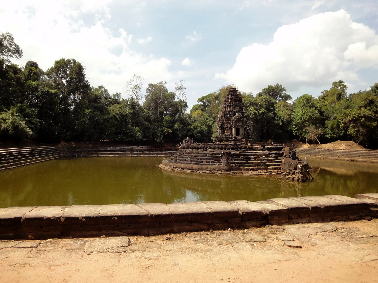Neak Pean Temple sanctuary and artificial pond 04