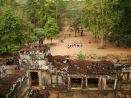 Asisbiz Phimeanakas central tower Southern views Hindu Khleang style 03
