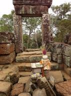 Asisbiz Phimeanakas central tower Southern views Hindu Khleang style 07