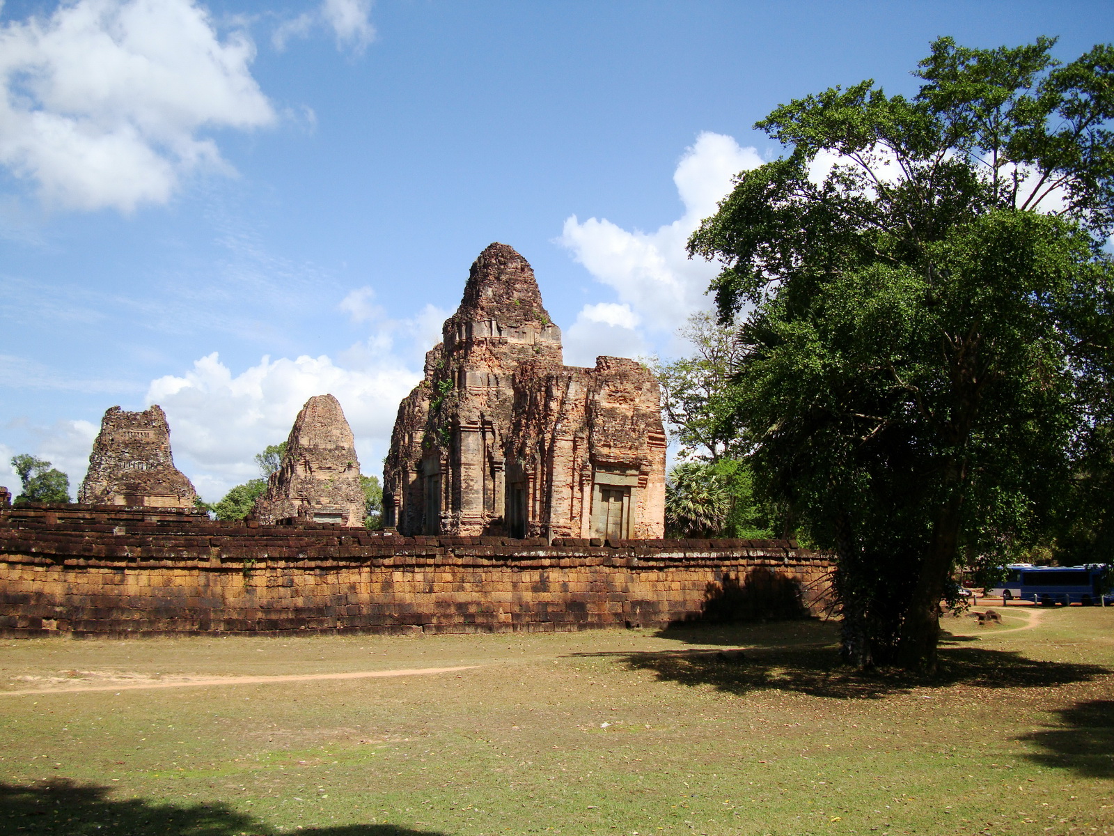 Facing North Pre Rup Temple laterite brick towers East Baray Jan 2010 06