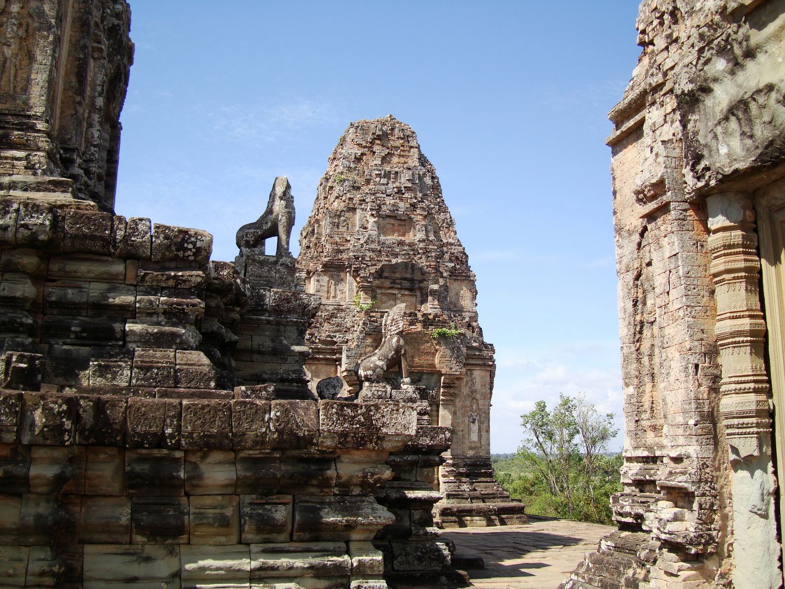 Facing West Pre Rup Temple upper courtyard East Baray 2010 01