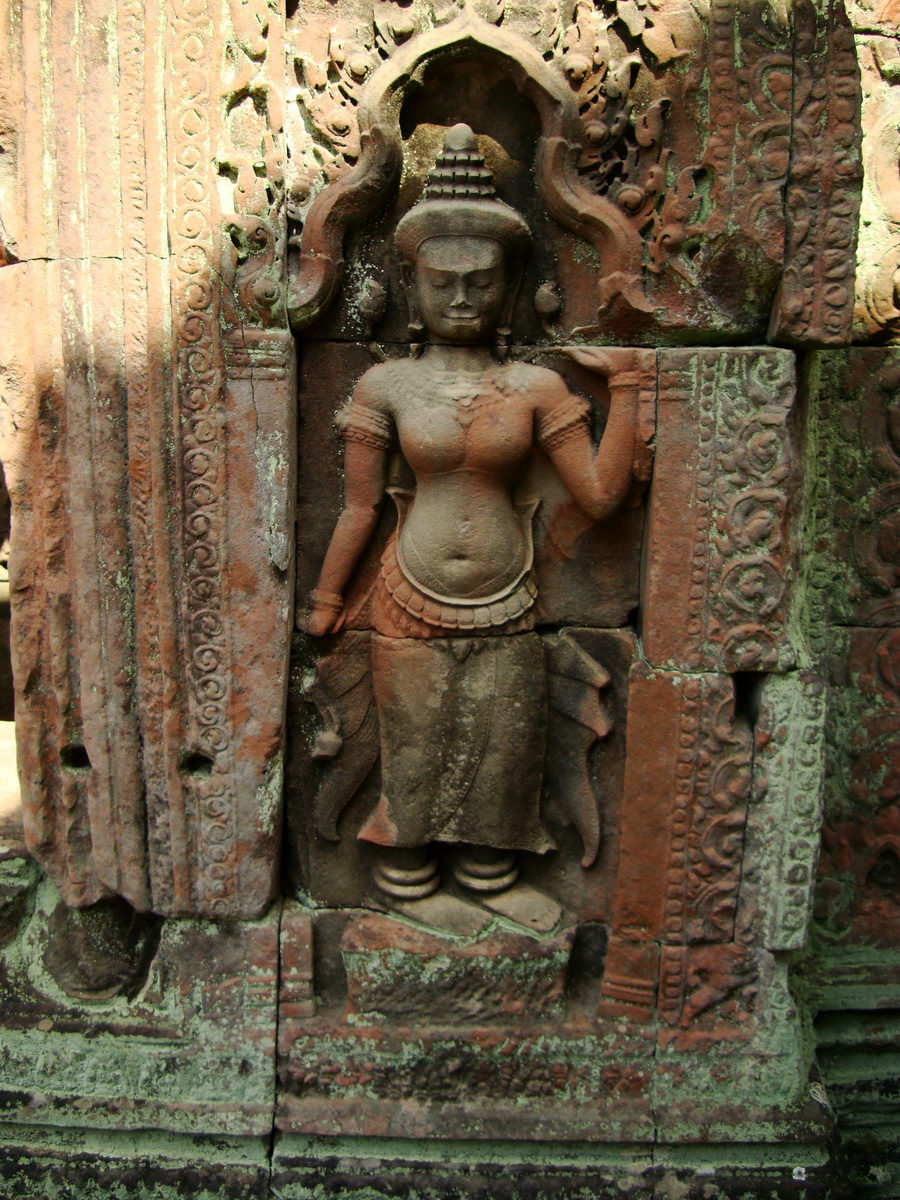 Preah Khan Temple Bas relief female divinty main enclosure 14