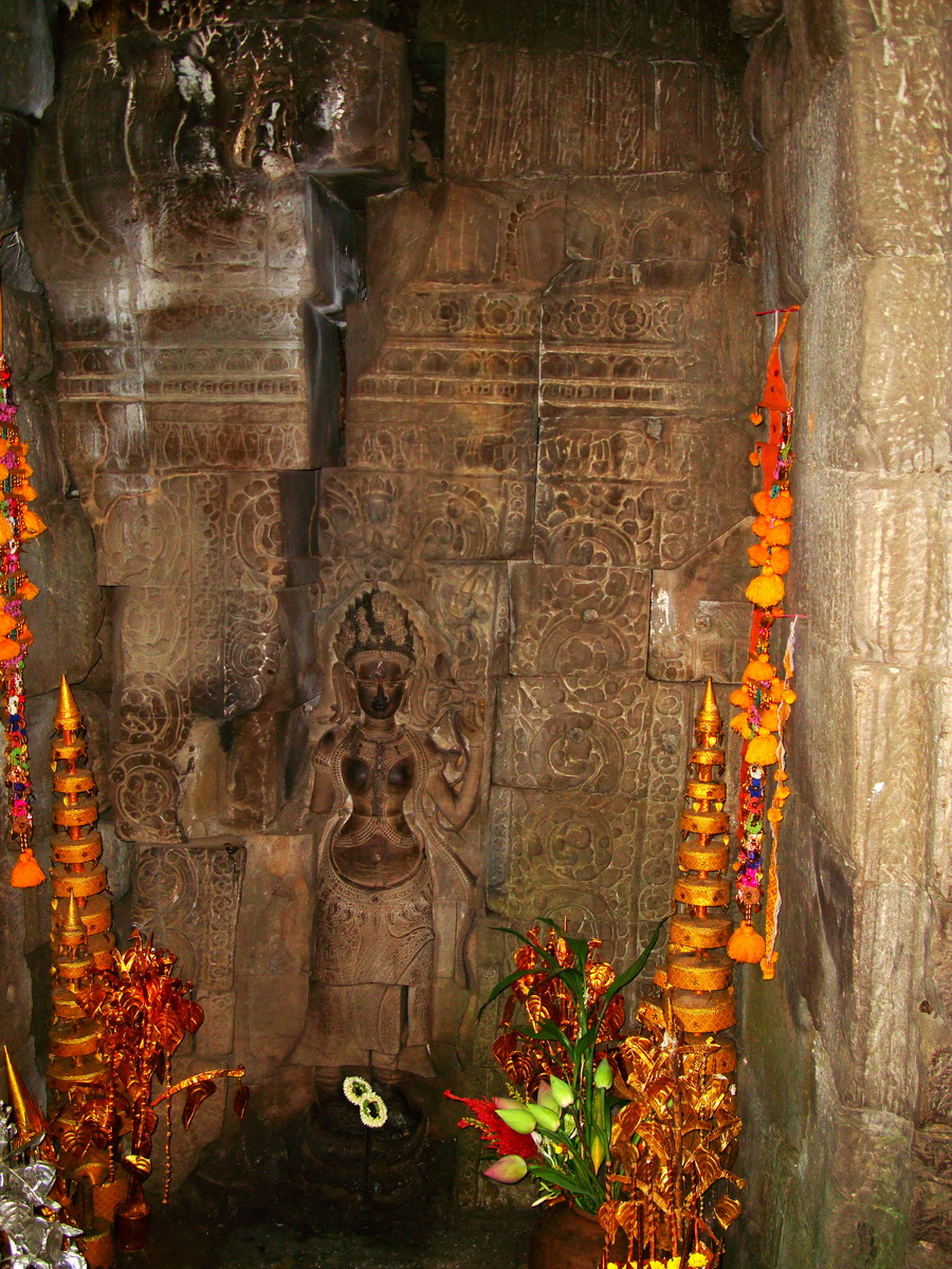 Preah Khan Temple Bas relief main female divinty shrine area 03