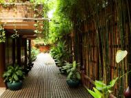 Asisbiz Siem Reap angkorvillage hotel room passageways 01