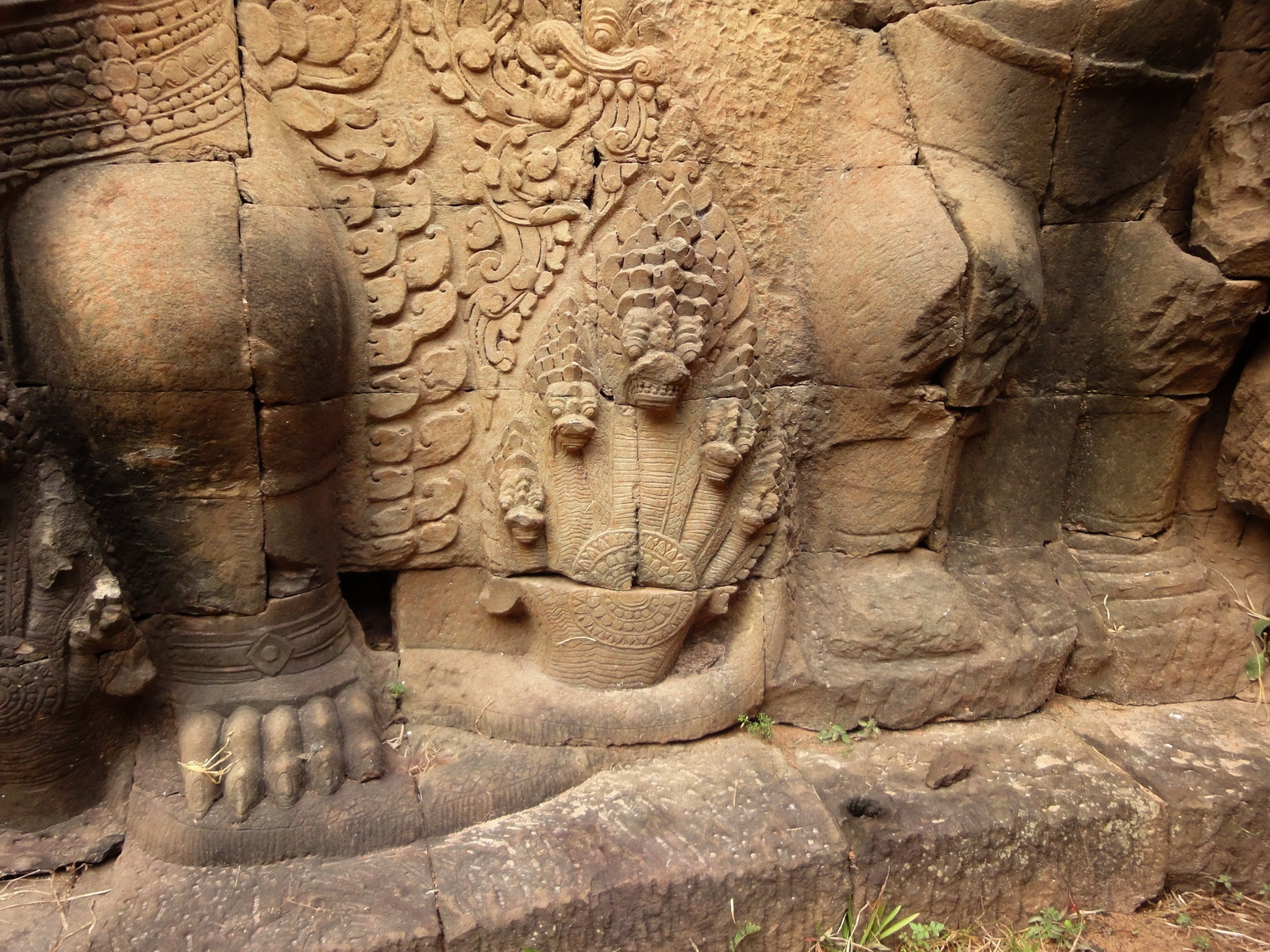 Garuda and Lion Bas reliefs Terrace of the Elephants 07