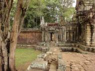 Asisbiz Terrace of the Elephants inner gate Angkor Thom 01