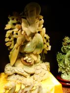 Asisbiz Mixed jade figurine of birds Jade Buddha Temple shop 01
