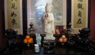 Asisbiz White jade figurine of Chinese Buddhist Bodhisattva Jade Buddha Temple shop 05