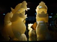 Asisbiz White jade figurine of dragons Jade Buddha Temple shop 01