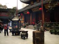 Asisbiz Jade Buddha Temple Grand Hall and courtyard chinese temple archeitecture 01