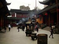 Asisbiz Jade Buddha Temple Grand Hall and courtyard chinese temple archeitecture 03