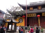 Asisbiz Jade Buddha Temple Grand Hall and courtyard chinese temple archeitecture 06