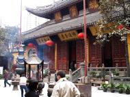 Asisbiz Jade Buddha Temple Grand Hall and courtyard chinese temple archeitecture 08