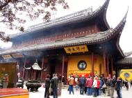 Asisbiz Jade Buddha Temple Grand Hall and courtyard chinese temple archeitecture 10