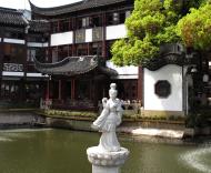 Asisbiz S0 Yu Garden Yu Yang Garden entrance area fountain Huangpu Shanghai China 08