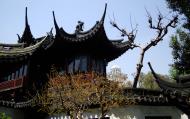 Asisbiz S04 Yu Garden Yu Yang Garden roof sculptured artwork Yangshan Hall Shanghai 01