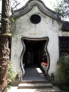 Asisbiz S12 Yu Garden Yu Yang Garden tour double lane corridor entrane Huangpu Shanghai China 06