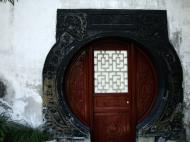 Asisbiz Yu Garden Yu Yang Garden delicate door to the west exquisite jade rock Shanghai 01