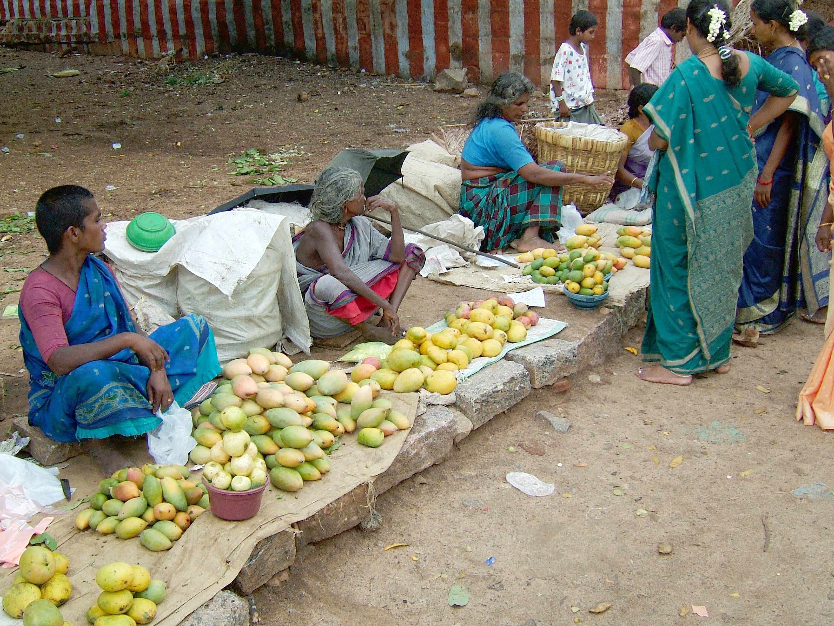 Madurai Alagar Kovil Temple fruit sellers India May 2004 01
