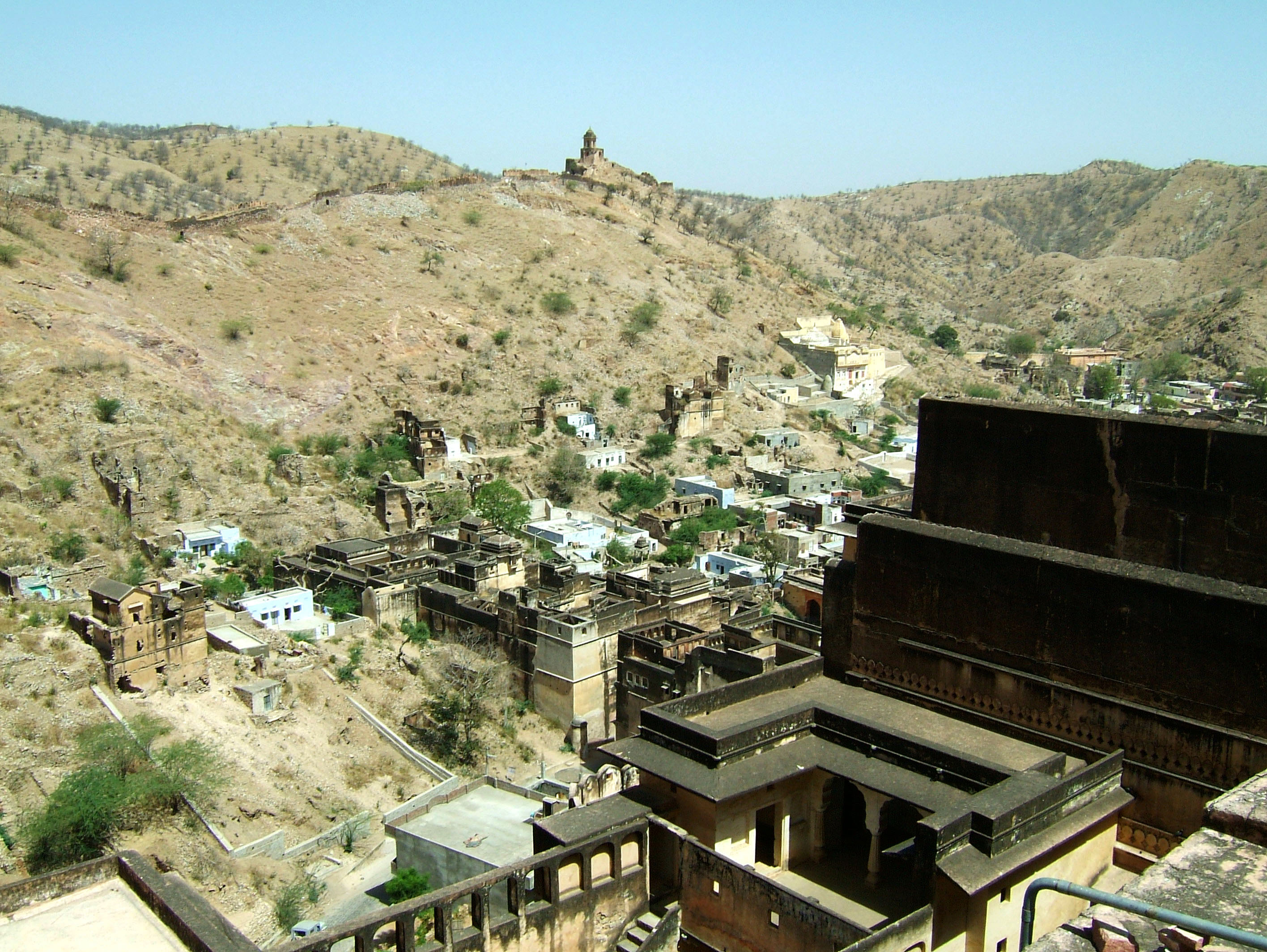Rajasthan Jaipur Amber Fort panoramic views India Apr 2004 02