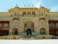 Asisbiz Rajasthan Jaipur Amber Fort compound architecture India Apr 2004 11