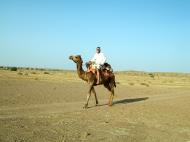 Asisbiz Rajasthan Jaisalmer Camel Safari Thar Desert India Apr 2004 13
