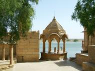 Asisbiz Rajasthan Jaisalmer Gadi Sagar Lake entrance India Apr 2004 03