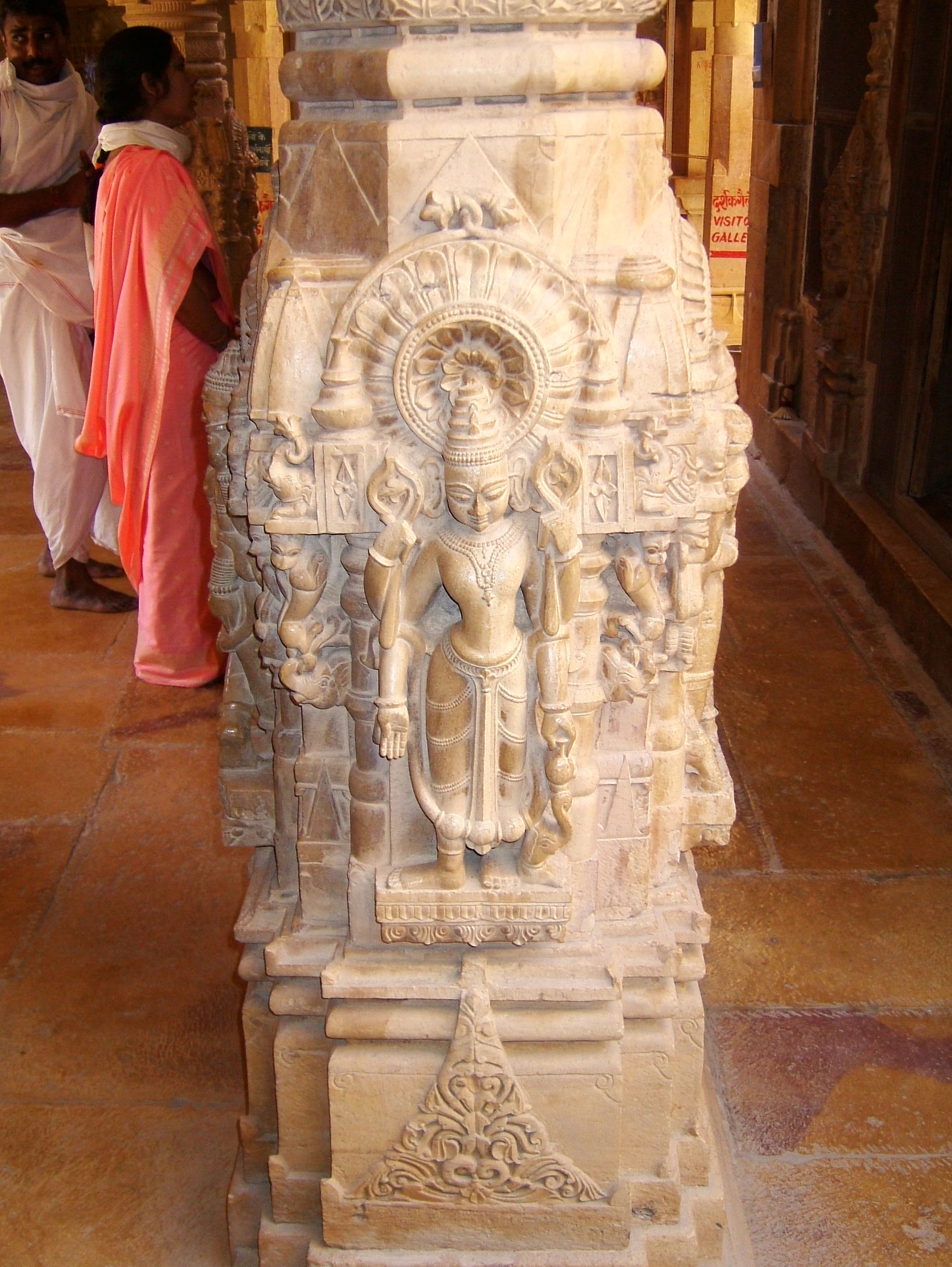 Rajasthan Jaisalmer Fort Jain Temple pilar engravings India Apr 2004 01