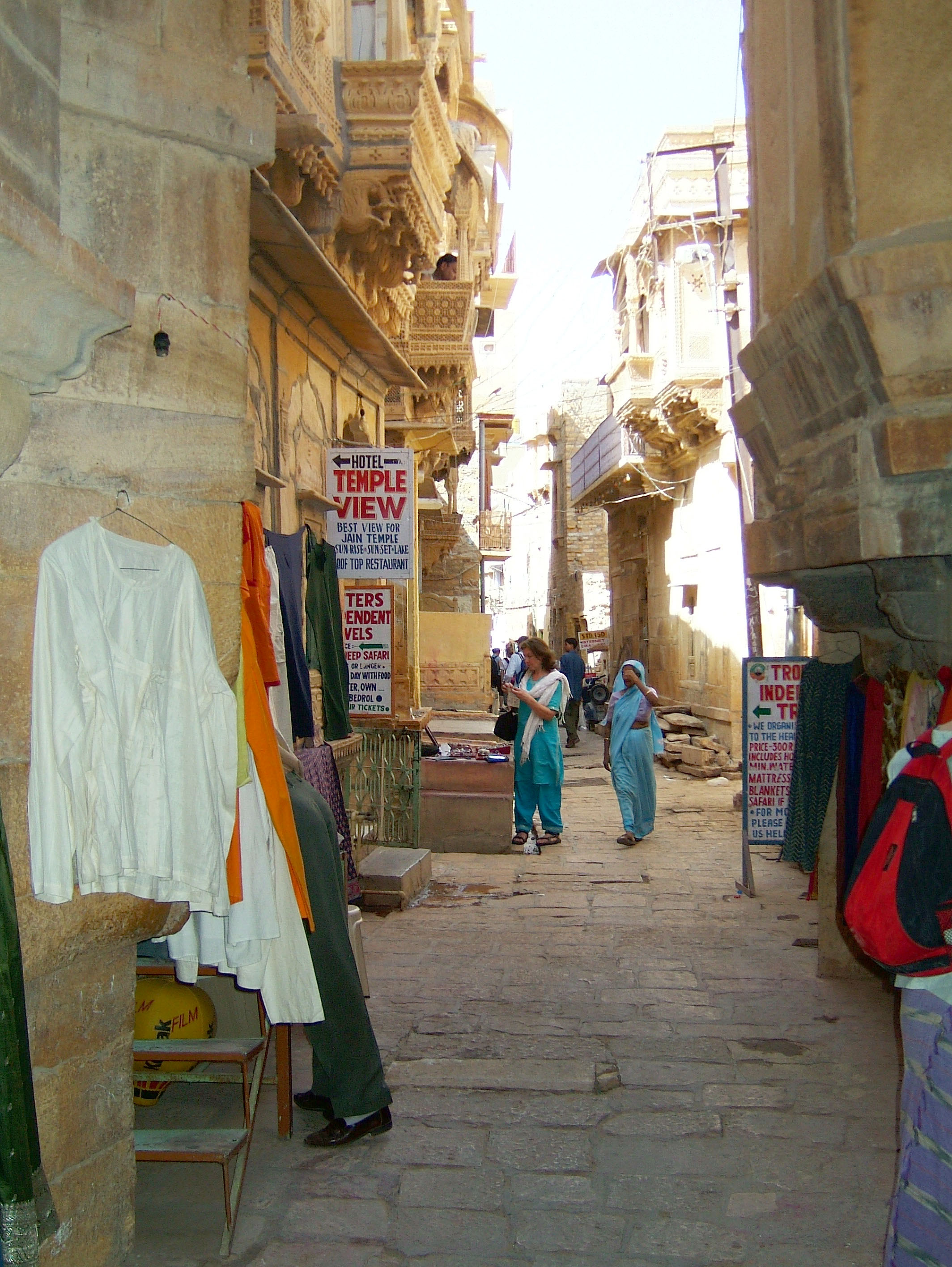 Rajasthan Jaisalmer Fort shops India Apr 2004 07