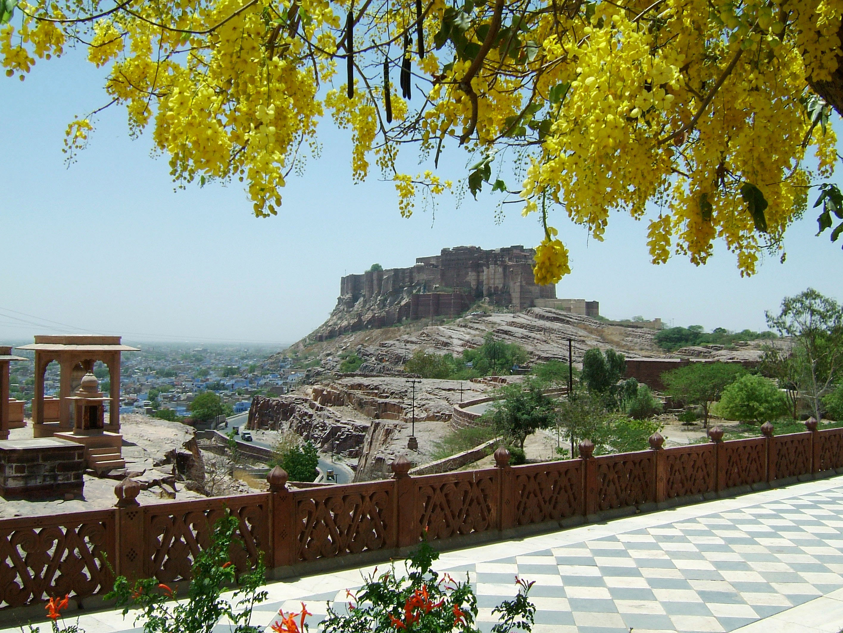 Rajasthan Jodhpur Mehrangarh Fort Jaswant Thada courtyard India Apr 2004 01