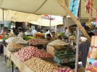 Asisbiz Rajasthan Jodhpur Sardar Market vegetable stalls India Apr 2004 01