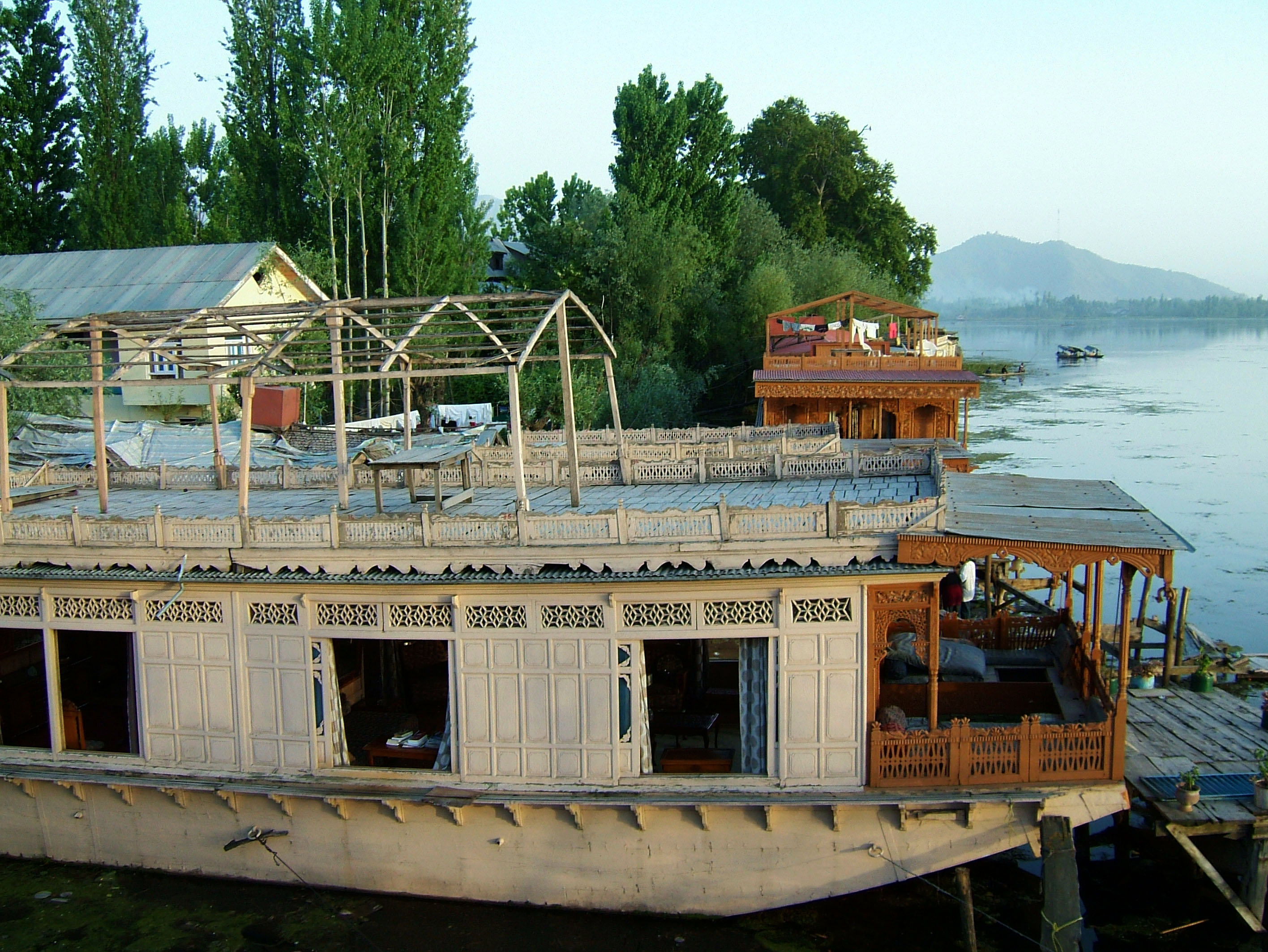 Kashmir houseboats Srinagar Dal lake India Apr 2004 26