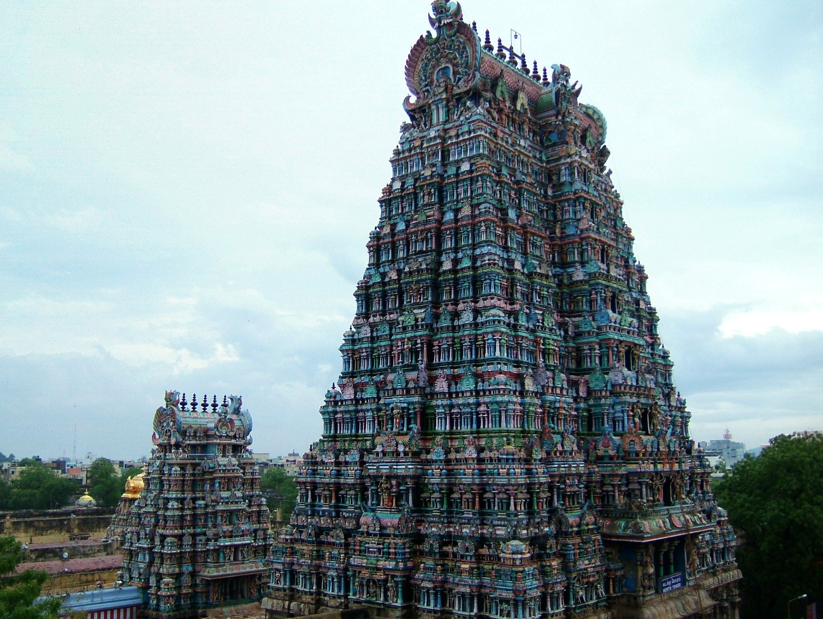Madurai Sri Meenakshi Temple entrance India May 2005 13