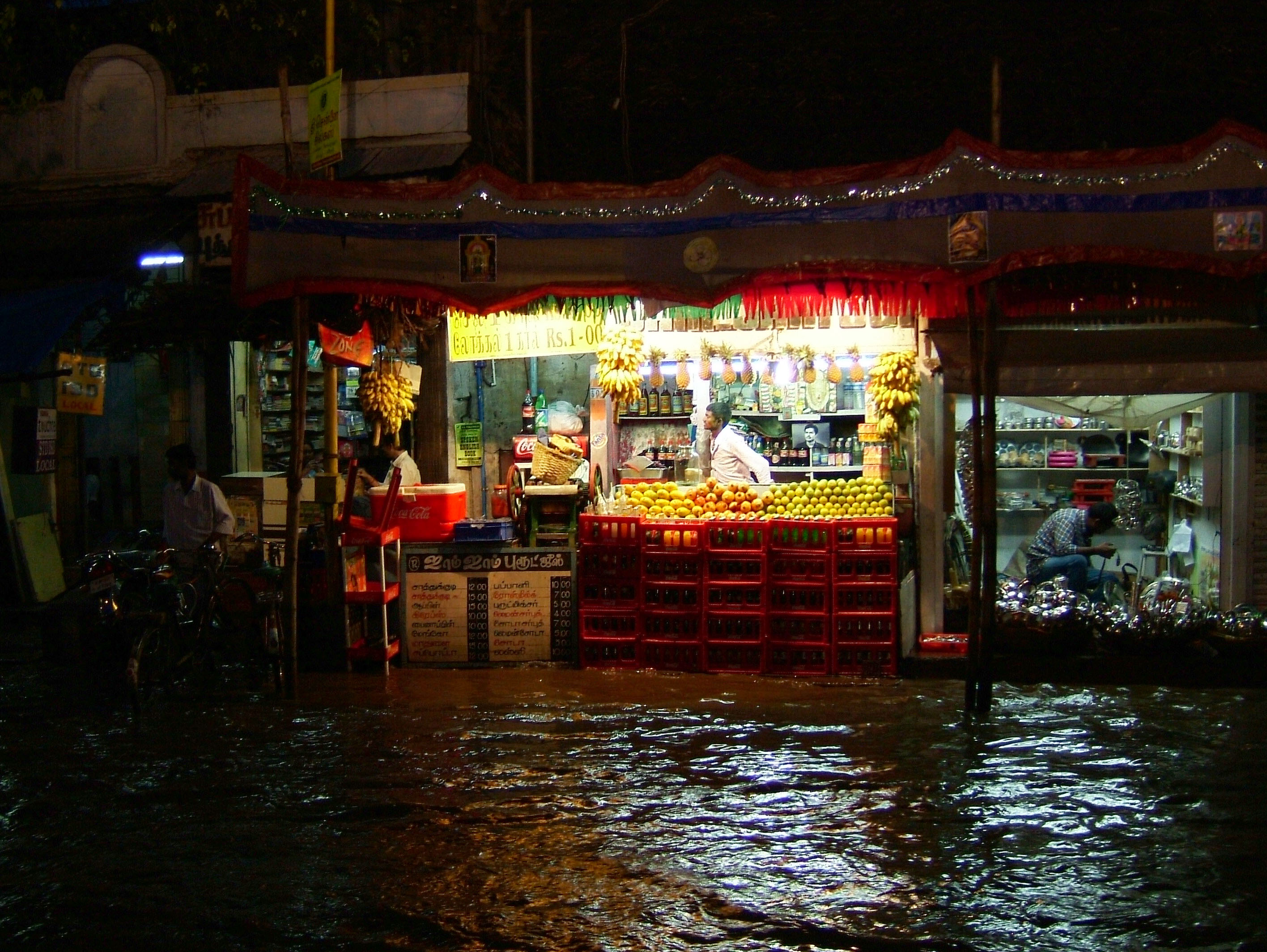 Madurai Sri Meenakshi Temple main road flooding India May 2005 13