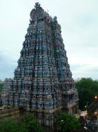 Asisbiz Madurai Sri Meenakshi Temple entrance India May 2005 01