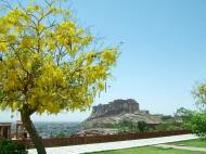 Asisbiz Rajasthan Jodhpur Mehrangarh Fort Jaswant Thada courtyard India Apr 2004 02