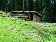 Asisbiz Kashmir Pahalgam Valley Treking India Apr 2004 02