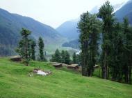 Asisbiz Kashmir Pahalgam Valley Treking by mountain pony India Apr 2004 048