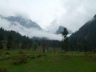 Asisbiz Kashmir Pahalgam Valley Treking by mountain pony India Apr 2004 098