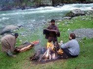 Asisbiz Kashmir Pahalgam Valley campsite India Apr 2004 01