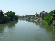 Asisbiz Kashmir Srinagar old city center India Apr 2004 05