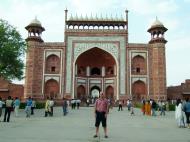 Asisbiz Agra Taj Mahal Great gate (Darwaza I Rauza) India Apr 2004 02