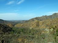 Asisbiz Udaipur to Ranakpur by raod Aravalli Range India Apr 2004 02