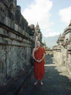 Asisbiz Java Yogyakarta Yogya Borobudur Pagoda Mosaics Aug 2000 16