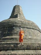 Asisbiz Java Yogyakarta Yogya Borobudur Pagoda stupas Aug 2000 02