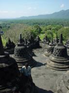 Asisbiz Java Yogyakarta Yogya Borobudur Pagoda stupas Aug 2000 08