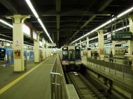 Asisbiz Osaka Railway network Japan Nov 2009 02
