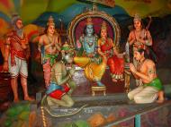 Asisbiz Hindu god Vishnu Selangor Sri Subramaniam Kovil Batu Caves statues Art Sep 2000 02