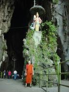 Asisbiz Selangor Sri Subramaniam Kovil Batu Caves entrance statue Sep 2000 01